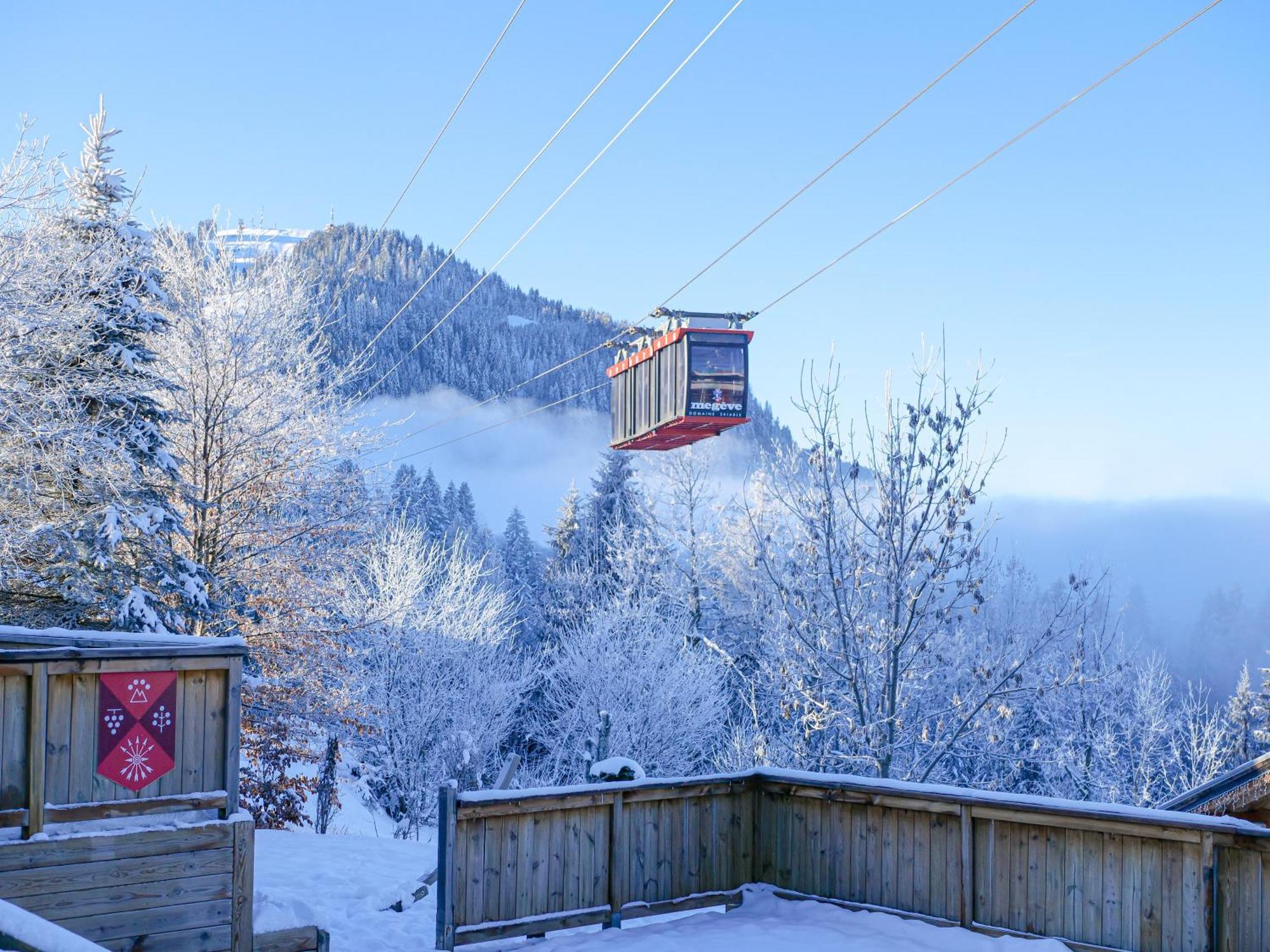 La Ferme Du Golf Hotel Megeve Exterior photo