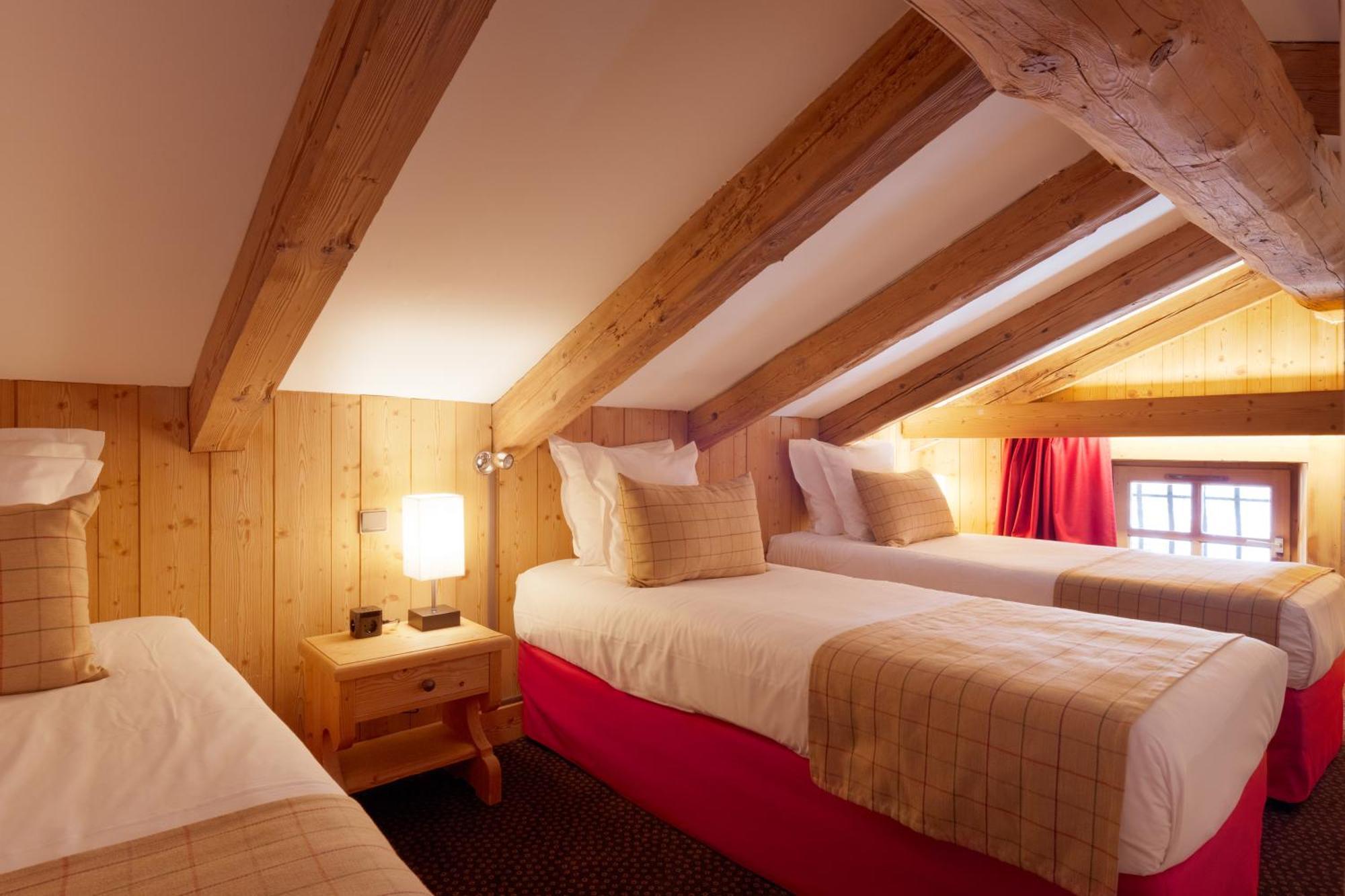 La Ferme Du Golf Hotel Megeve Room photo